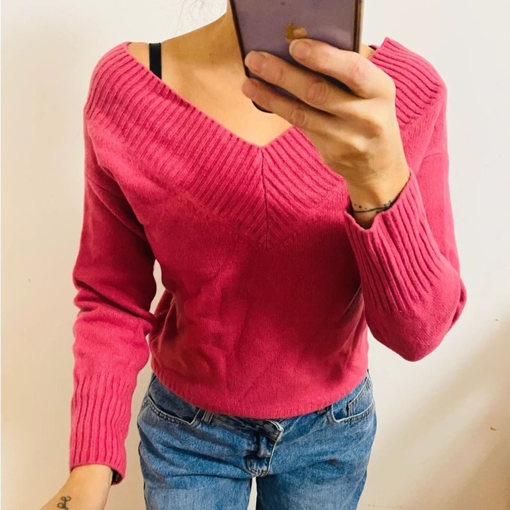 United Colors Of Benetton Fuchsia V-Neck Sweater